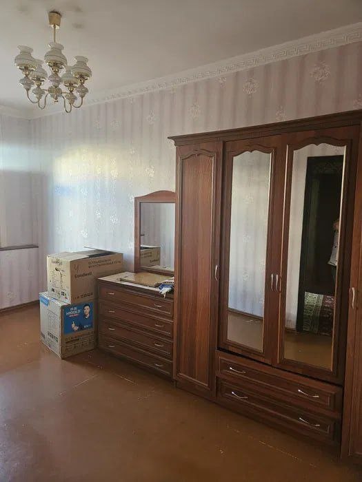 4 xonali kvartira sebzorda