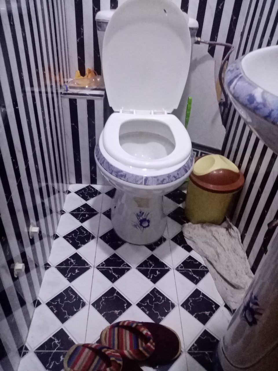 2 xonali kvartira drujba qoratoshda
